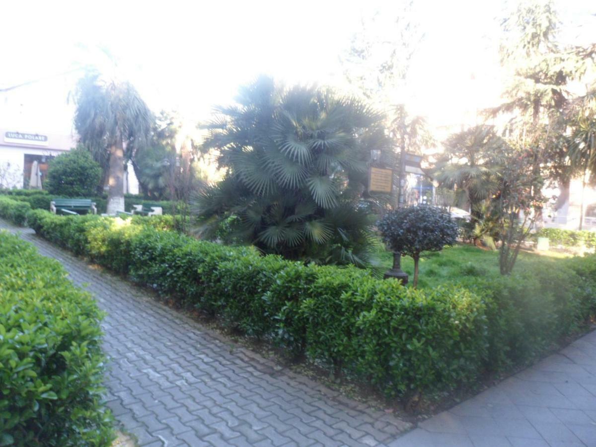 Apartment Zurabi Μπατούμι Εξωτερικό φωτογραφία